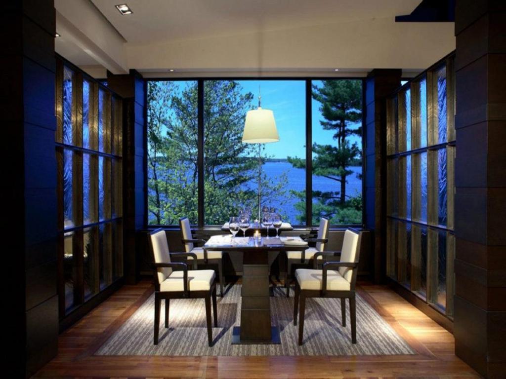 Hotel Taboo Muskoka Gravenhurst Exterior foto